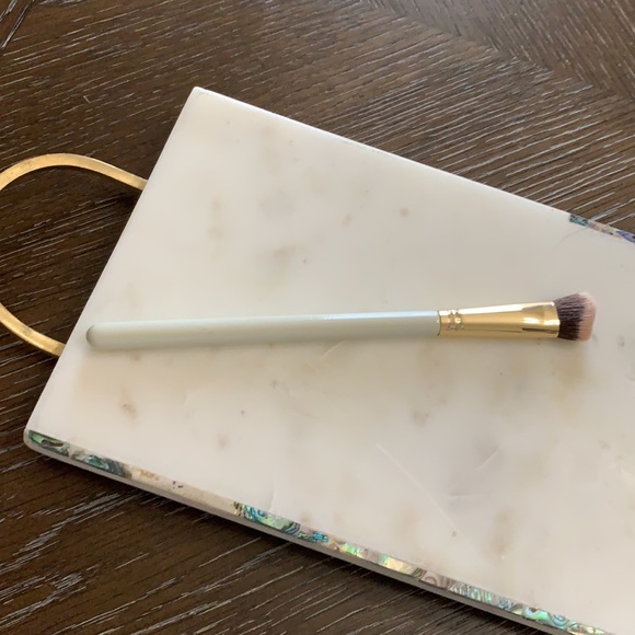 Royal & Langnickel precision angled brush - Picture 5 of 7